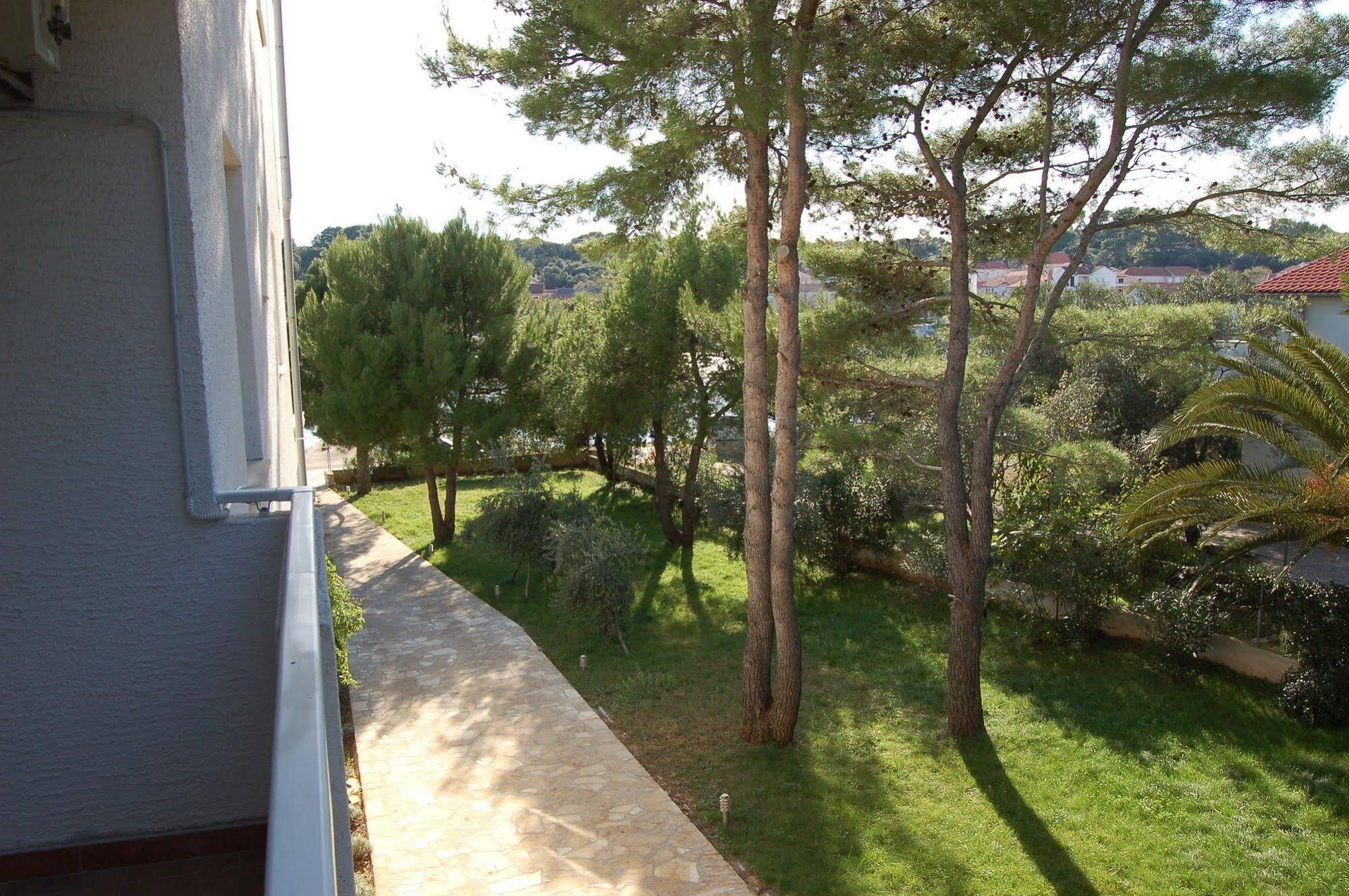 Gorgonia Apartments & Suites Verunic Екстер'єр фото